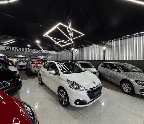 PEUGEOT 208 1.6 GRIFFE 16V FLEX 4P AUTOMÁTICO PEUGEOT 208 1.6 GRIFFE 16V FLEX 4P AUTOMÁTICO